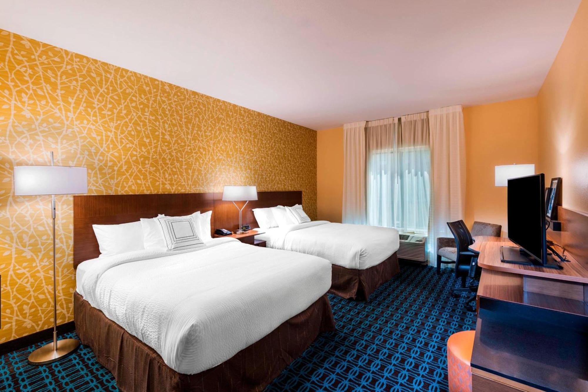 Fairfield Inn & Suites By Marriott Dallas Уаксахачи Екстериор снимка
