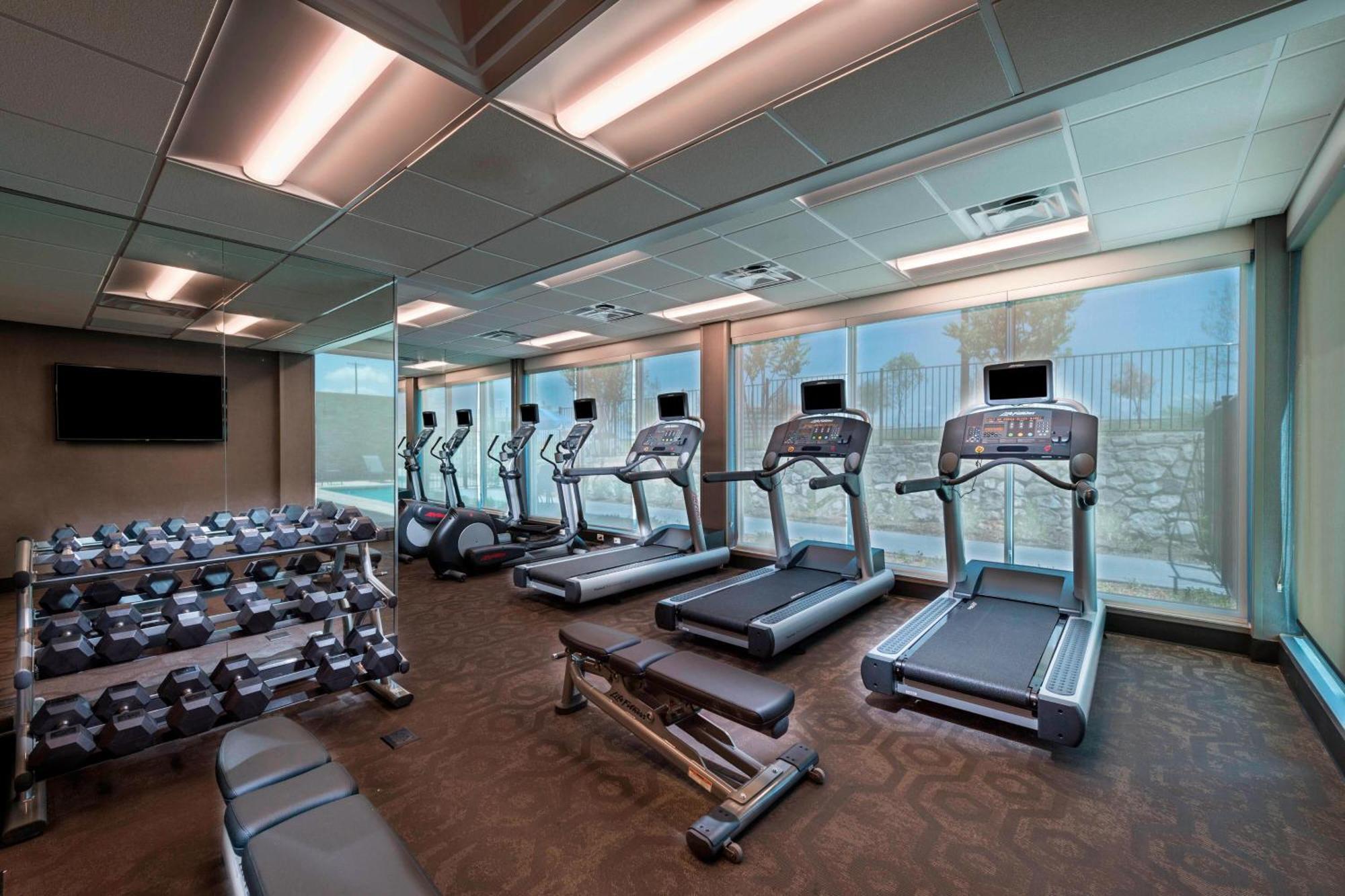 Fairfield Inn & Suites By Marriott Dallas Уаксахачи Екстериор снимка