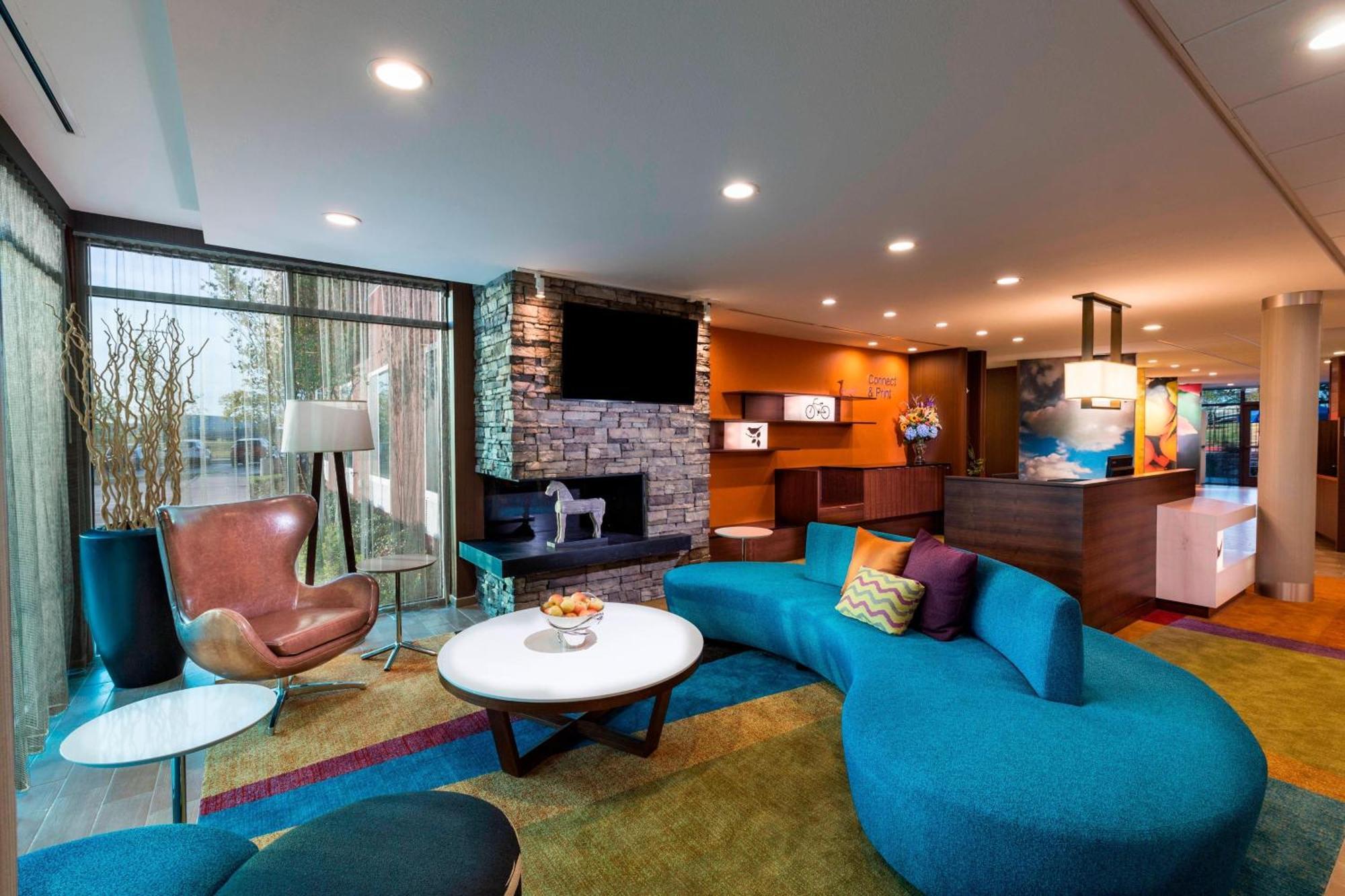 Fairfield Inn & Suites By Marriott Dallas Уаксахачи Екстериор снимка
