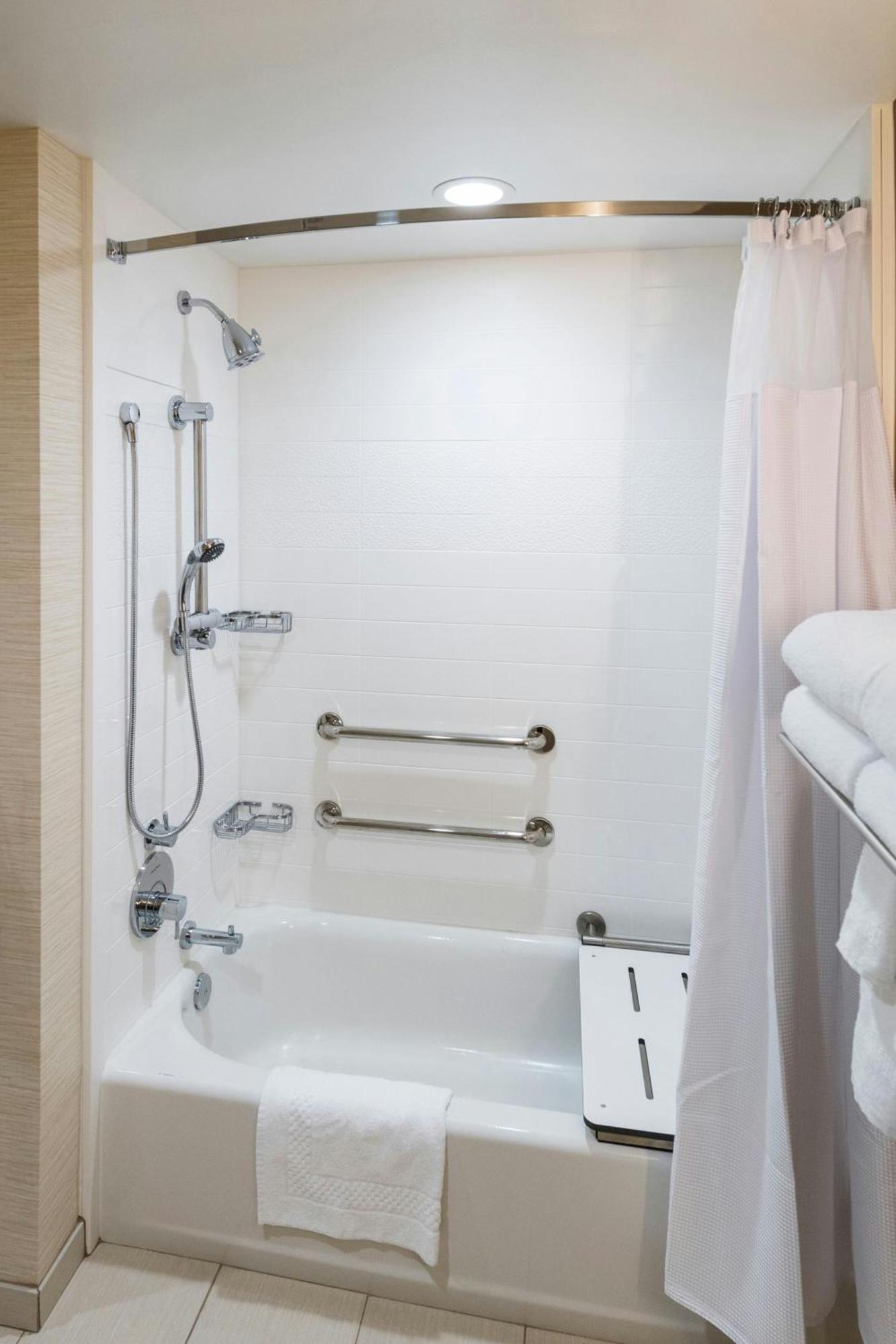 Fairfield Inn & Suites By Marriott Dallas Уаксахачи Екстериор снимка