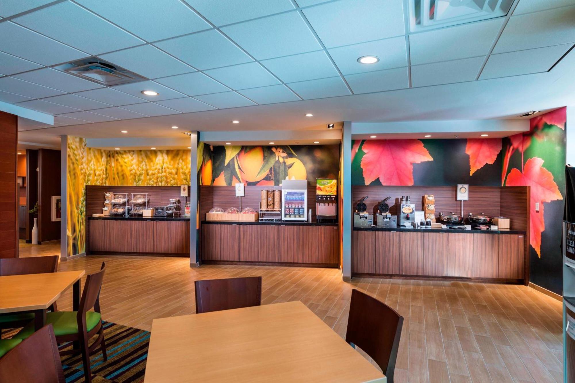 Fairfield Inn & Suites By Marriott Dallas Уаксахачи Екстериор снимка