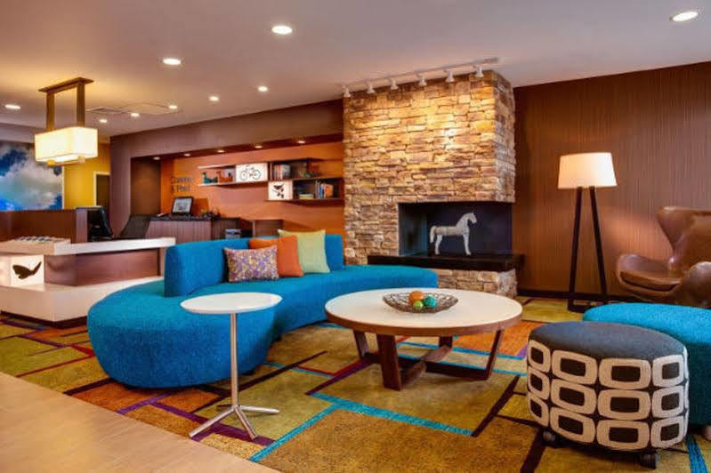 Fairfield Inn & Suites By Marriott Dallas Уаксахачи Екстериор снимка